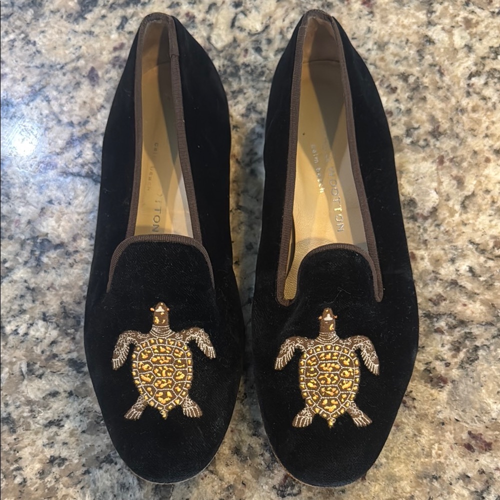 Stubbs & Wootton Black and Gold Velvet Loafers with Turtle Embroidery